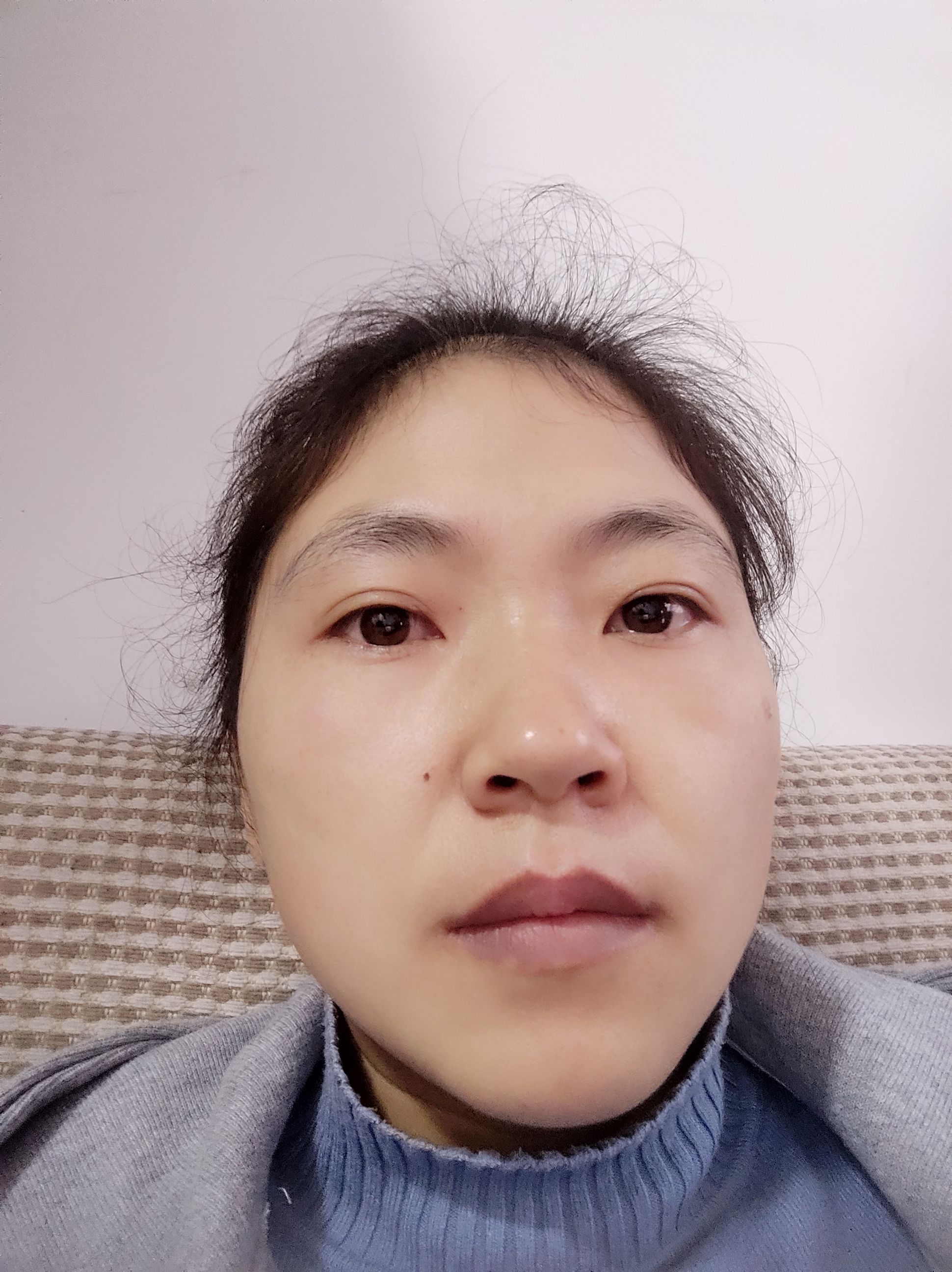 彭梅头像