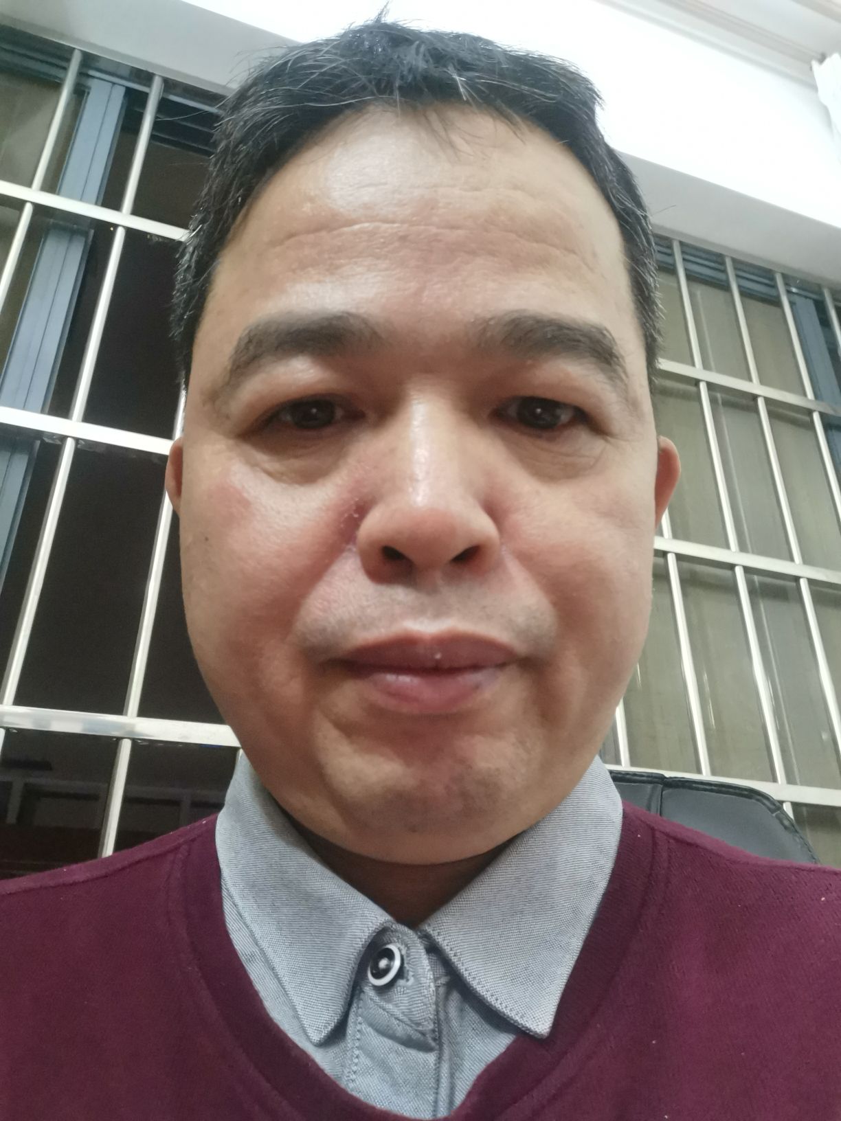 黄懿头像