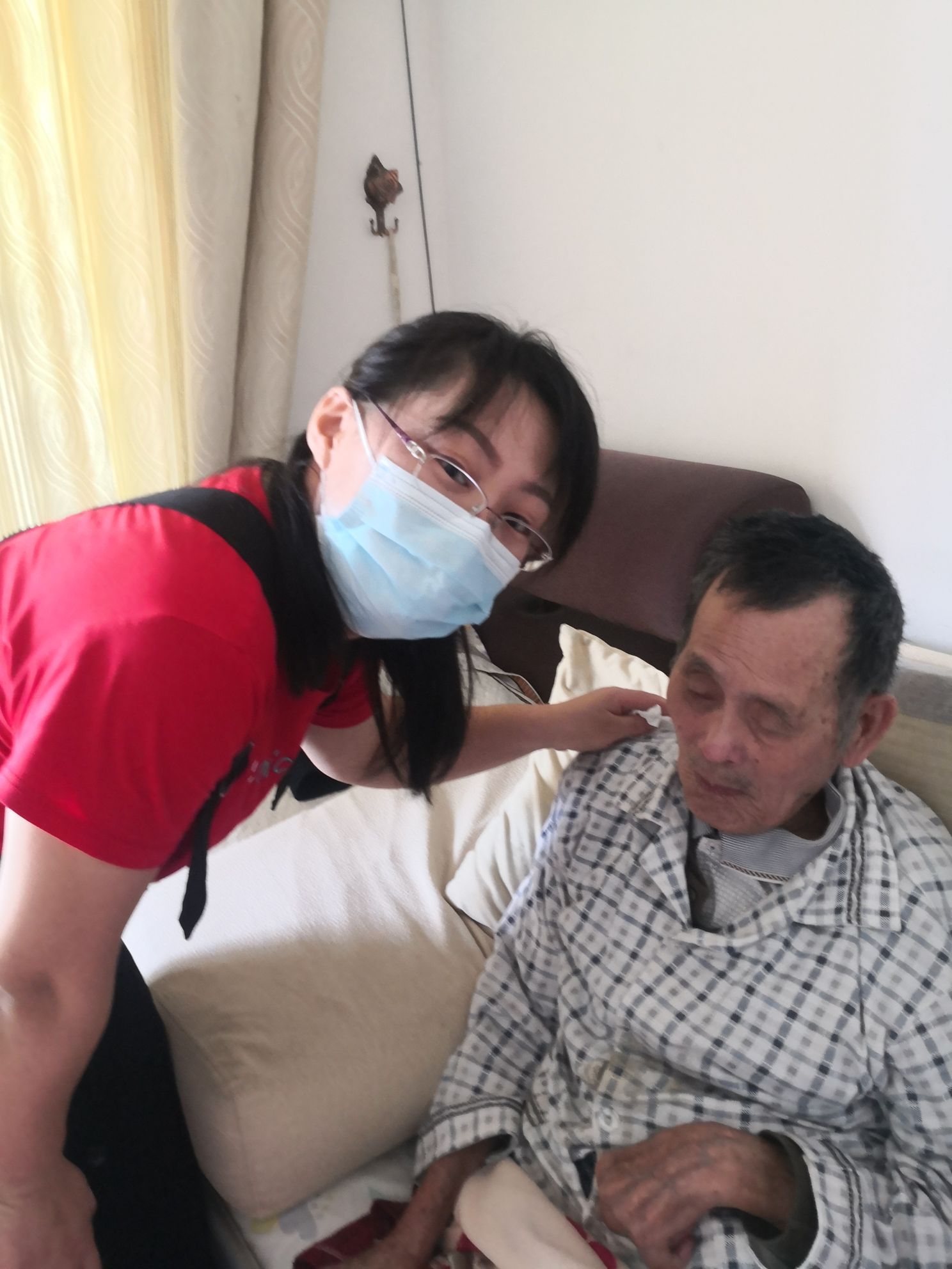 陈彩婷头像