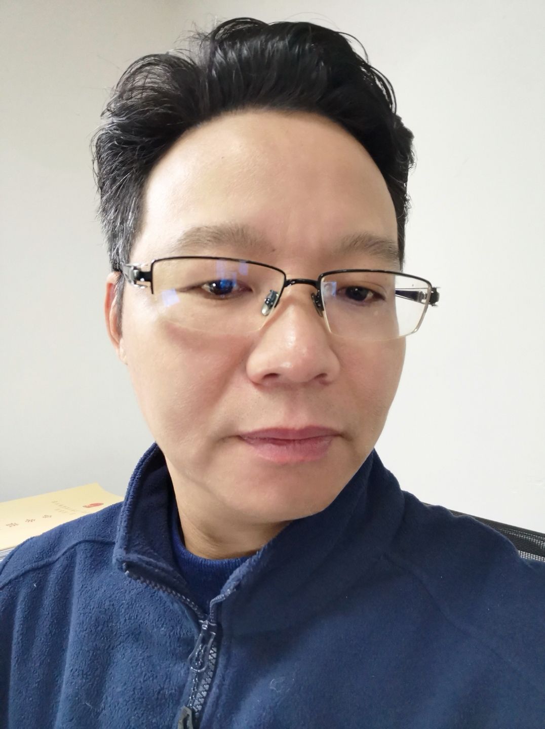 周波头像