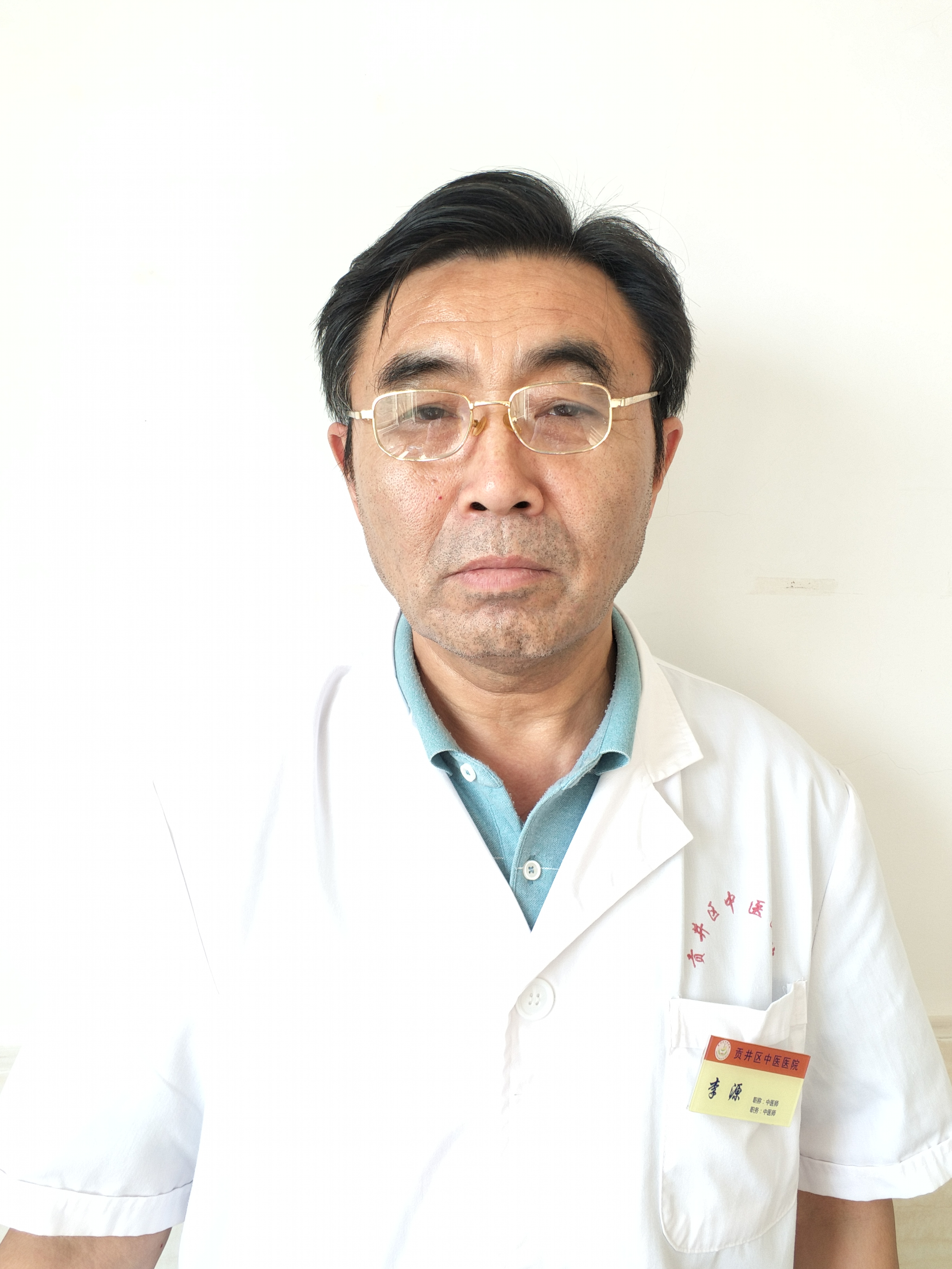 李源头像