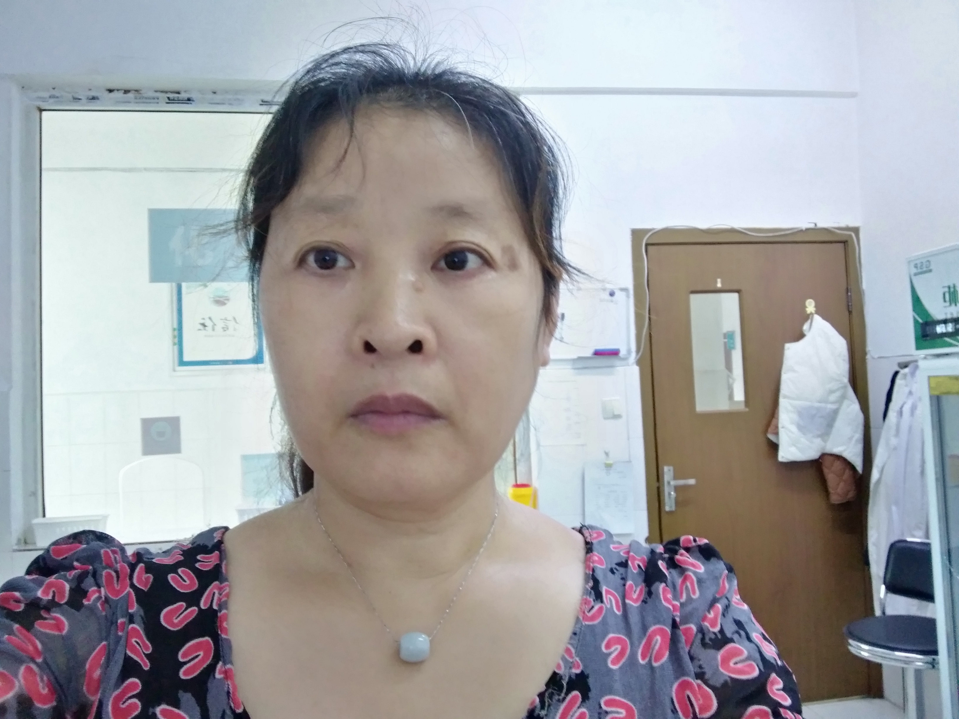 王世容头像