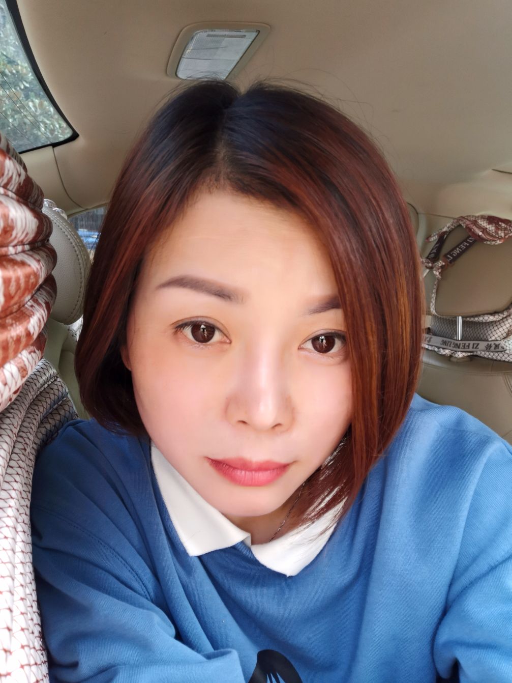 王华容头像