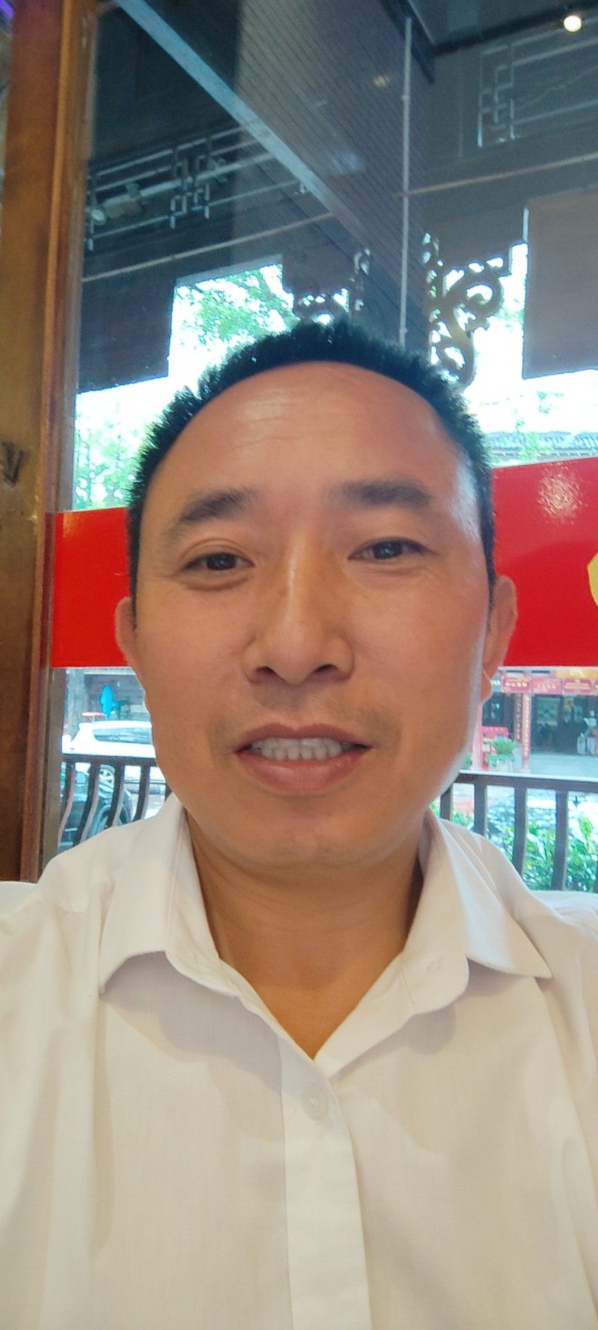 母明华头像