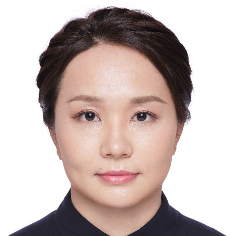 吉步稚头像