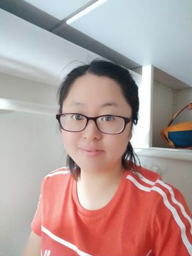 梁春丽头像
