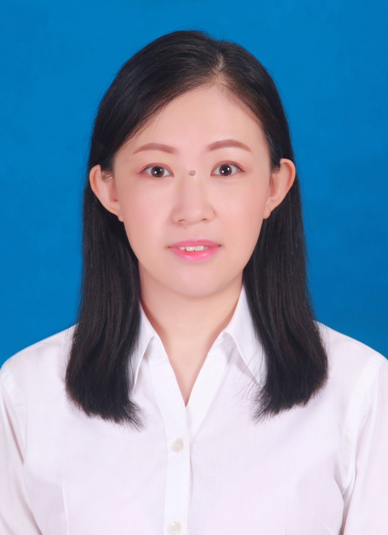 徐春梅头像