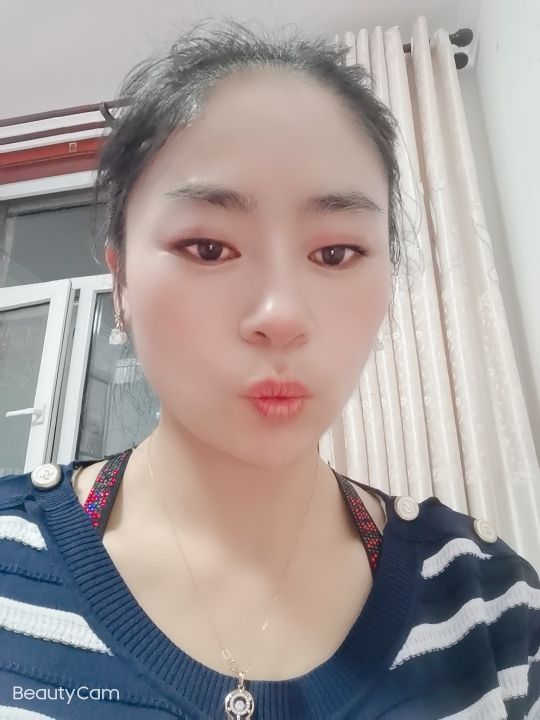 张琴头像