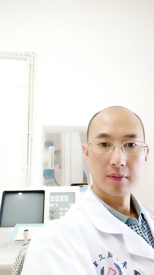 王斌头像