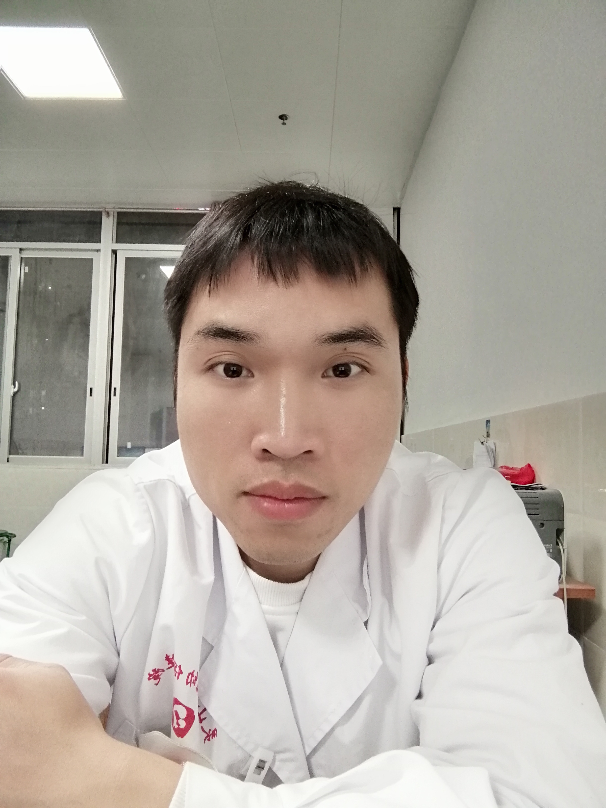 颜开毅头像