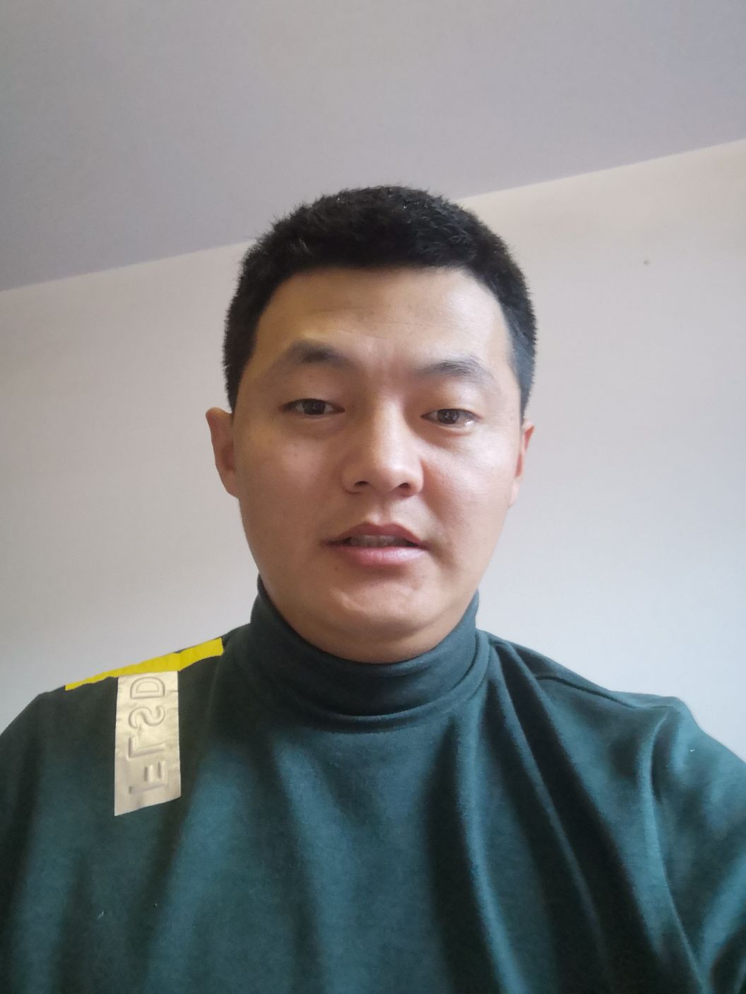 李国亮头像