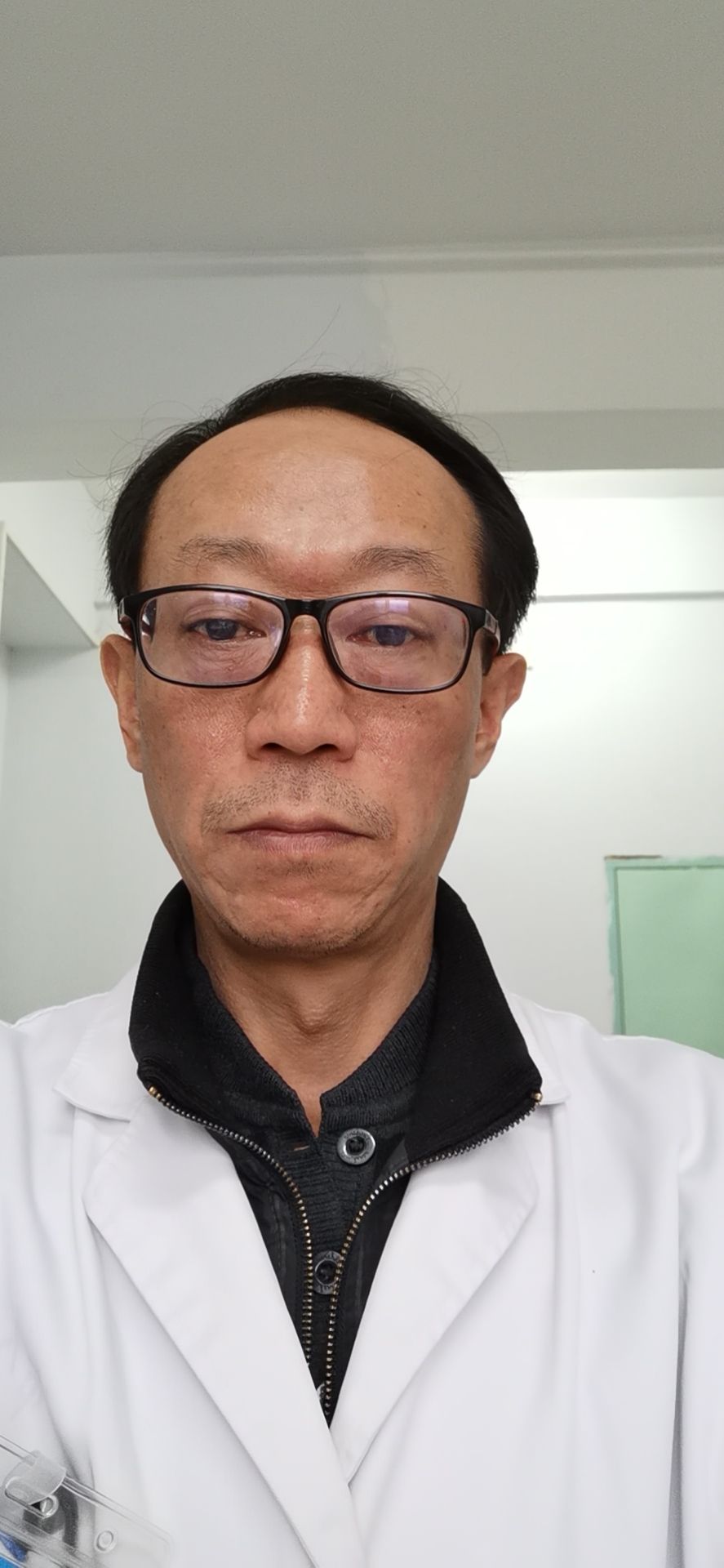 王家明头像