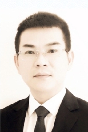 董楠头像