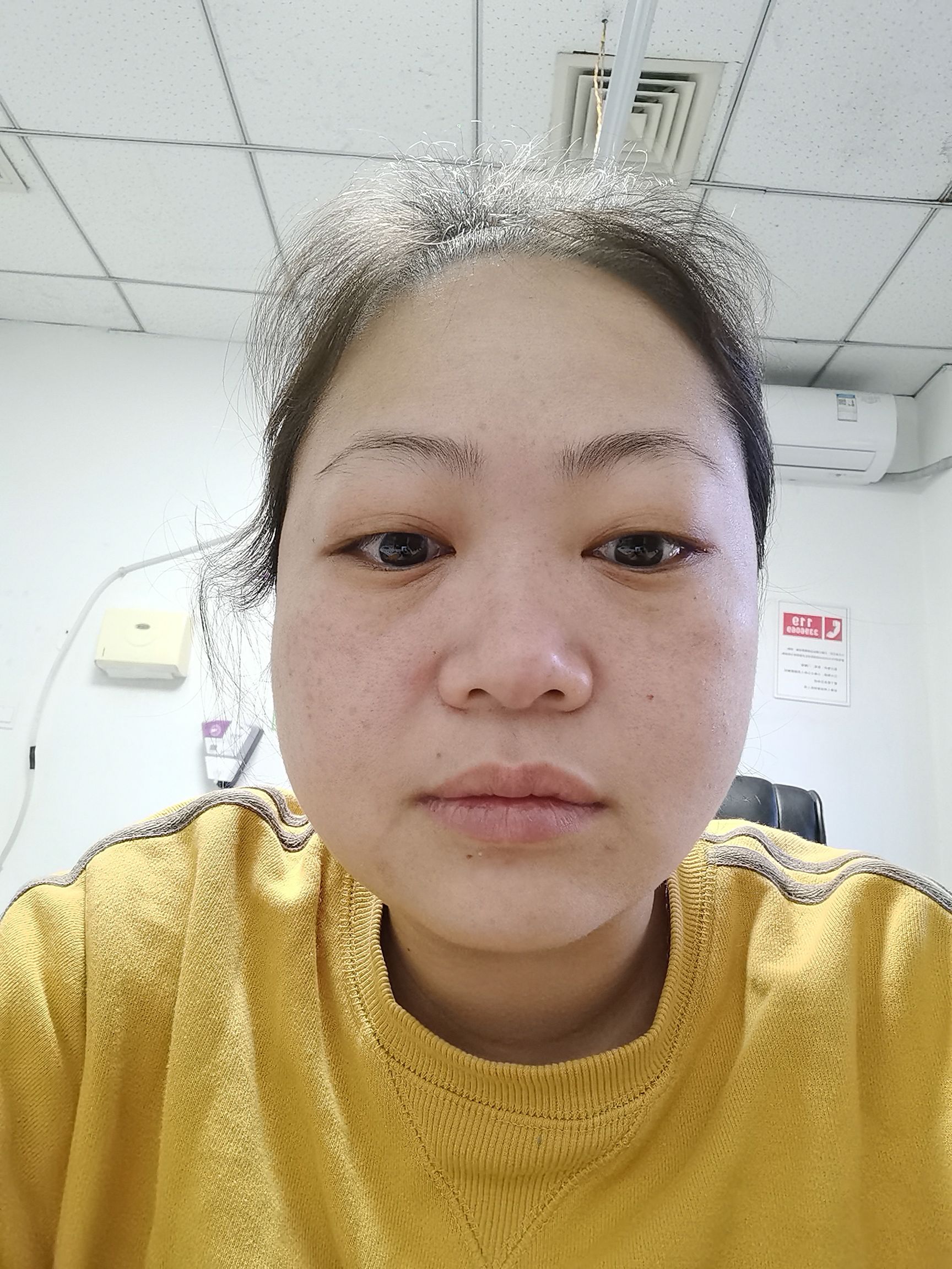 王薇薇头像