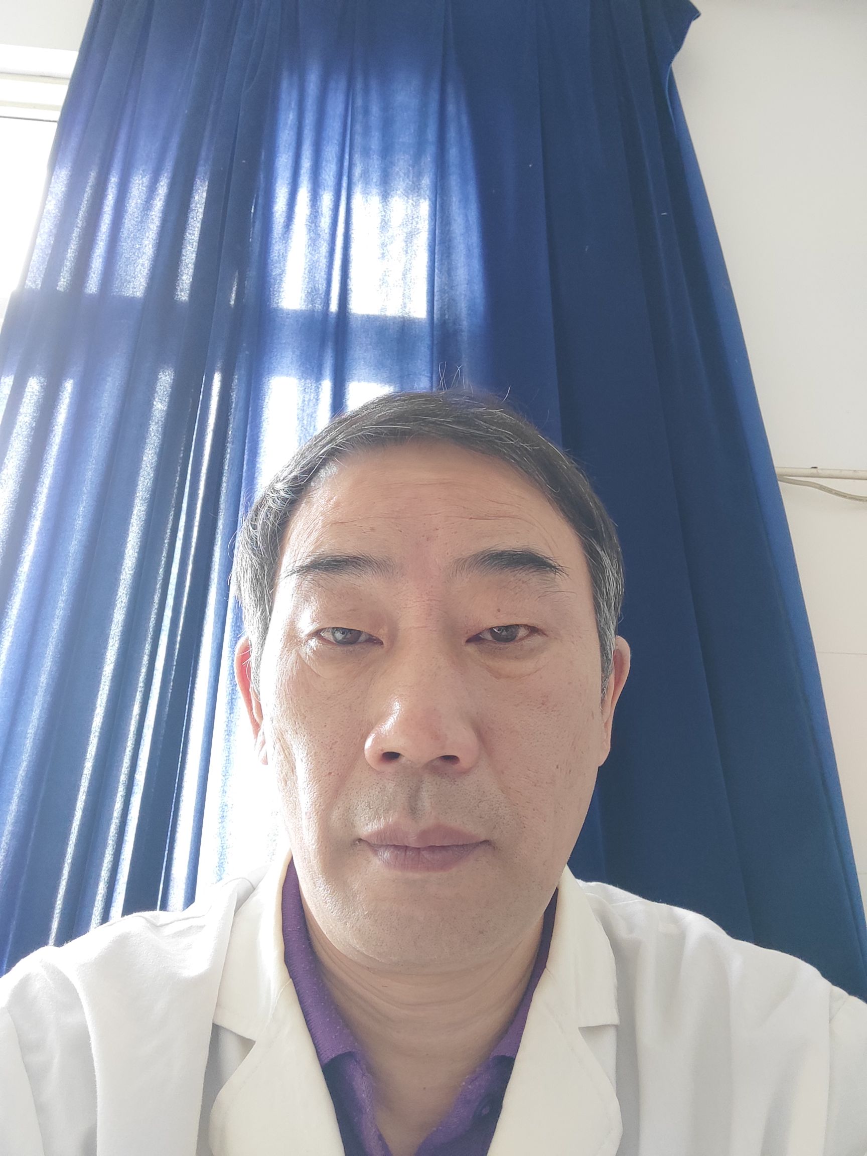 李军头像