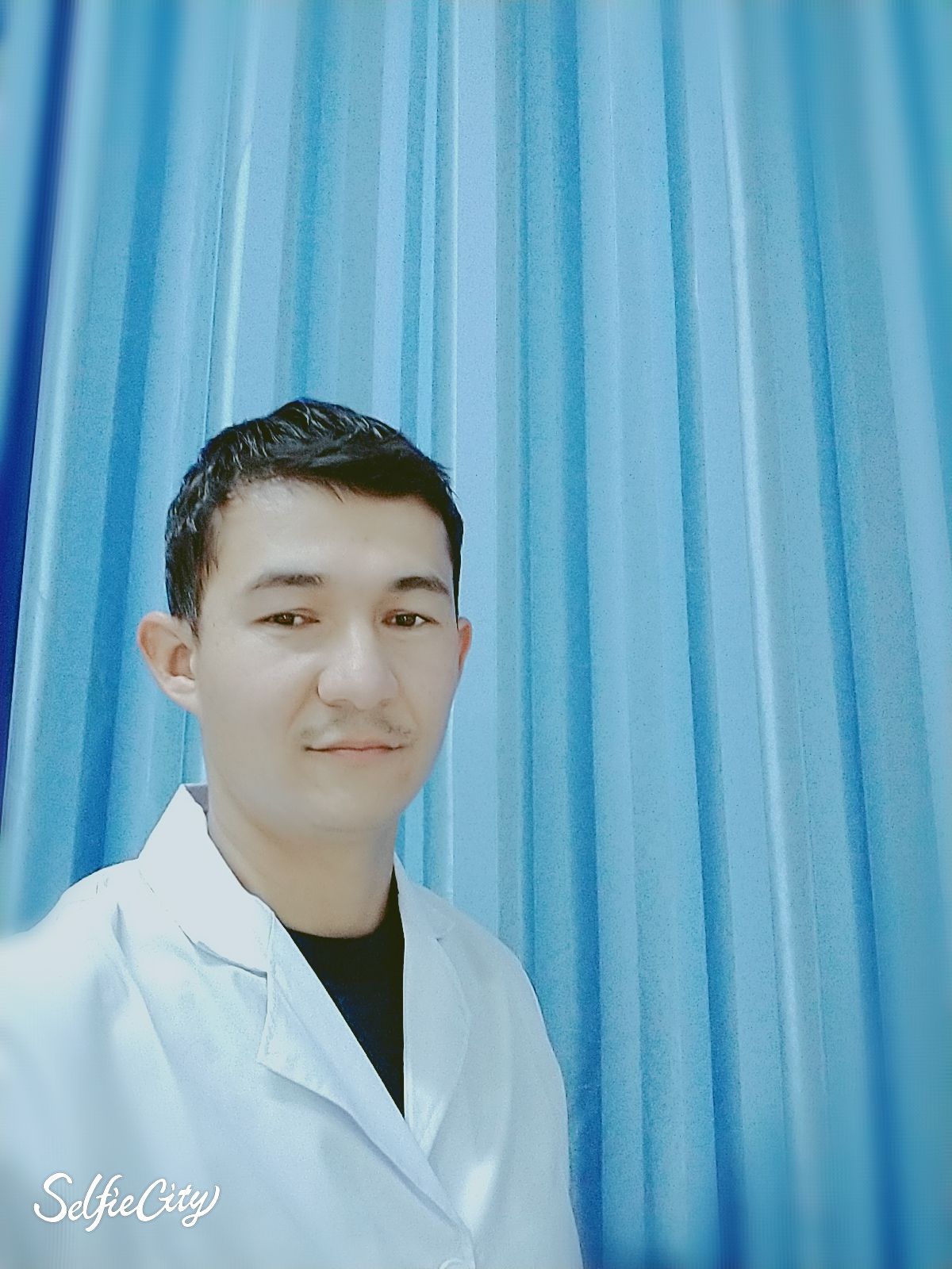 阿力木·阿卜杜艾尼头像