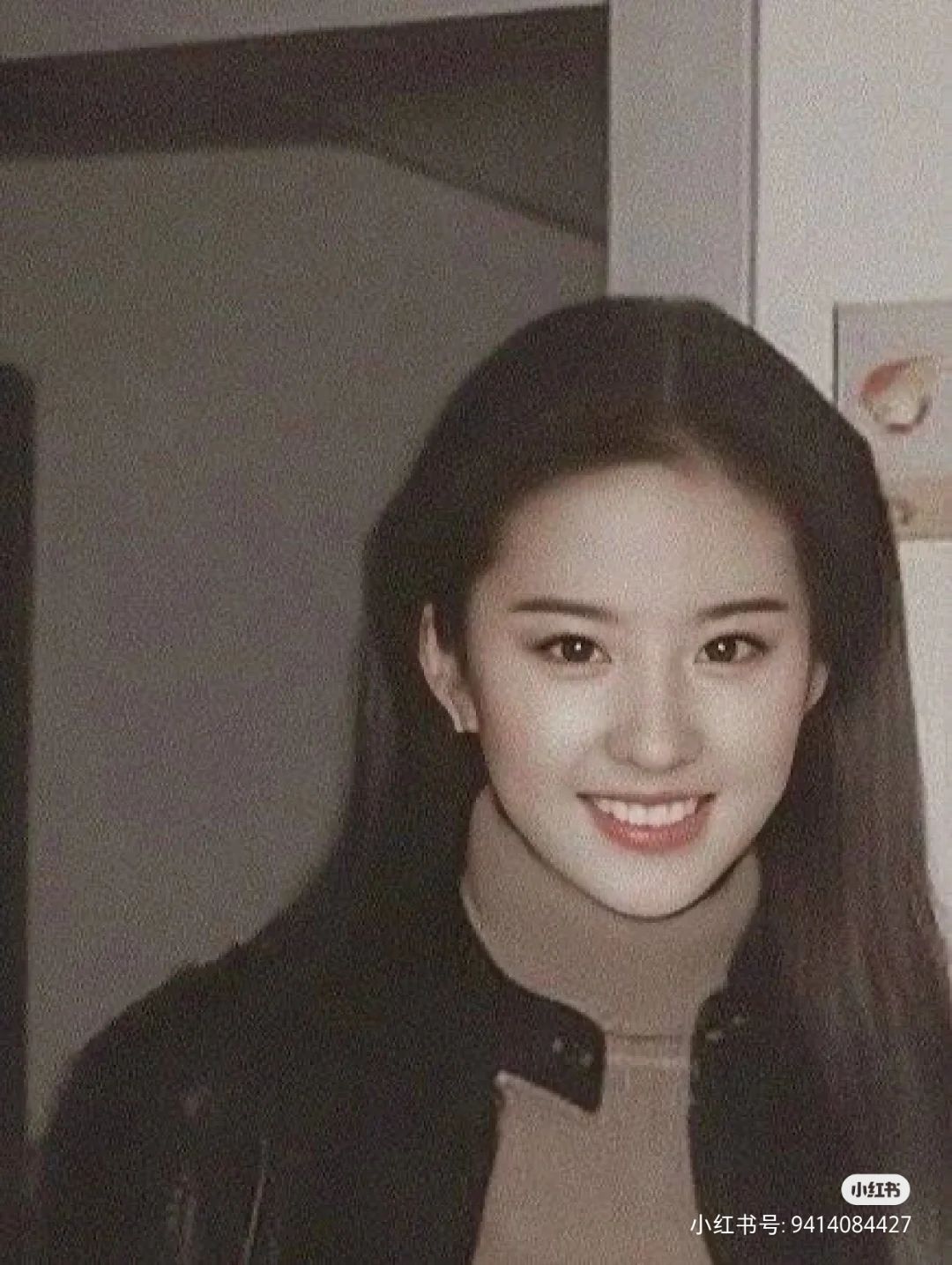 王菁菁头像
