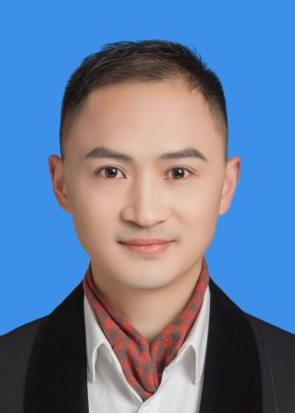 杨世基头像