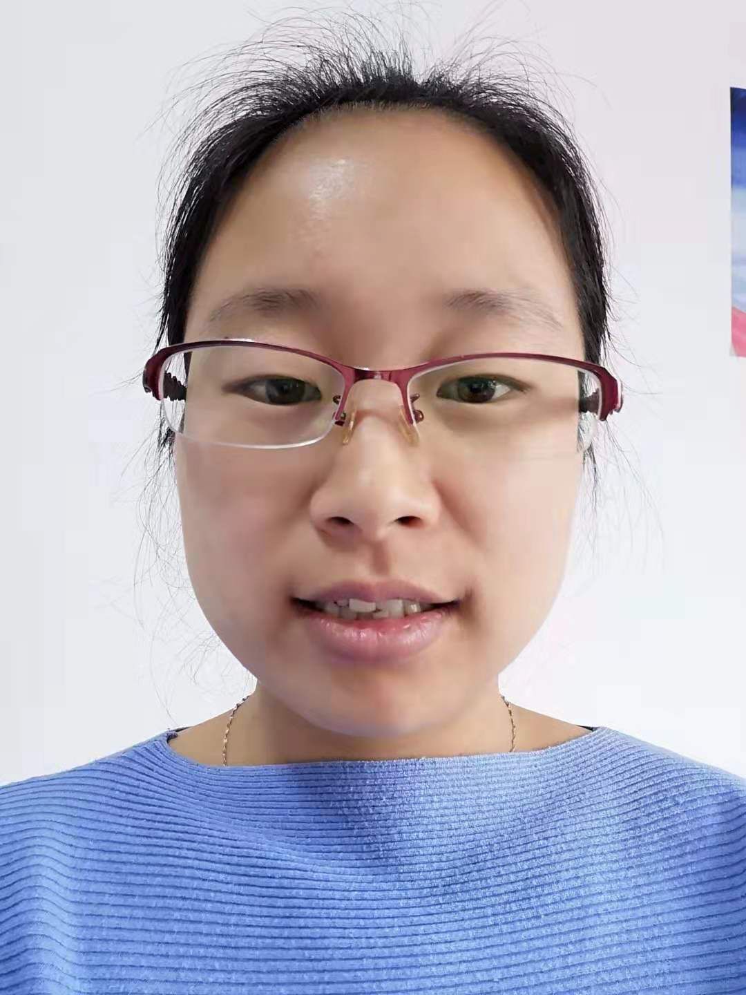 王静华头像