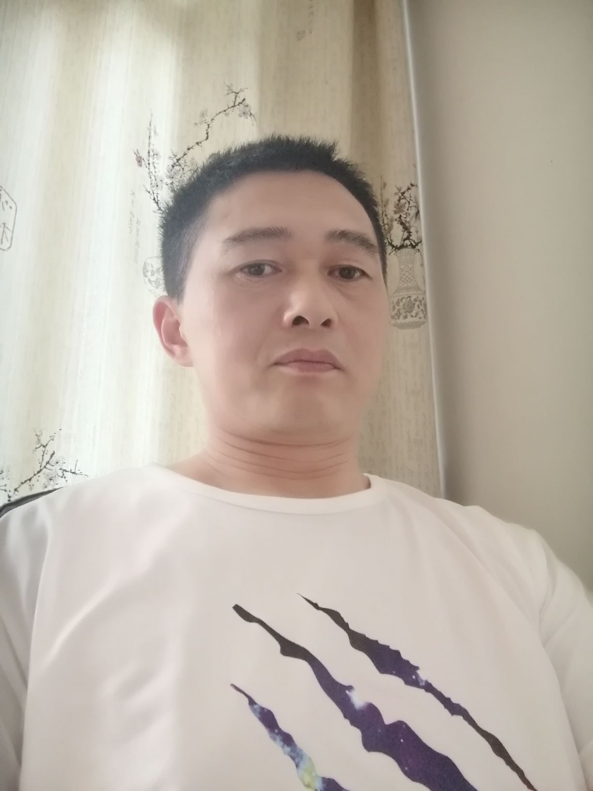 李胜东头像