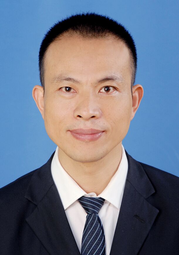 何正东头像