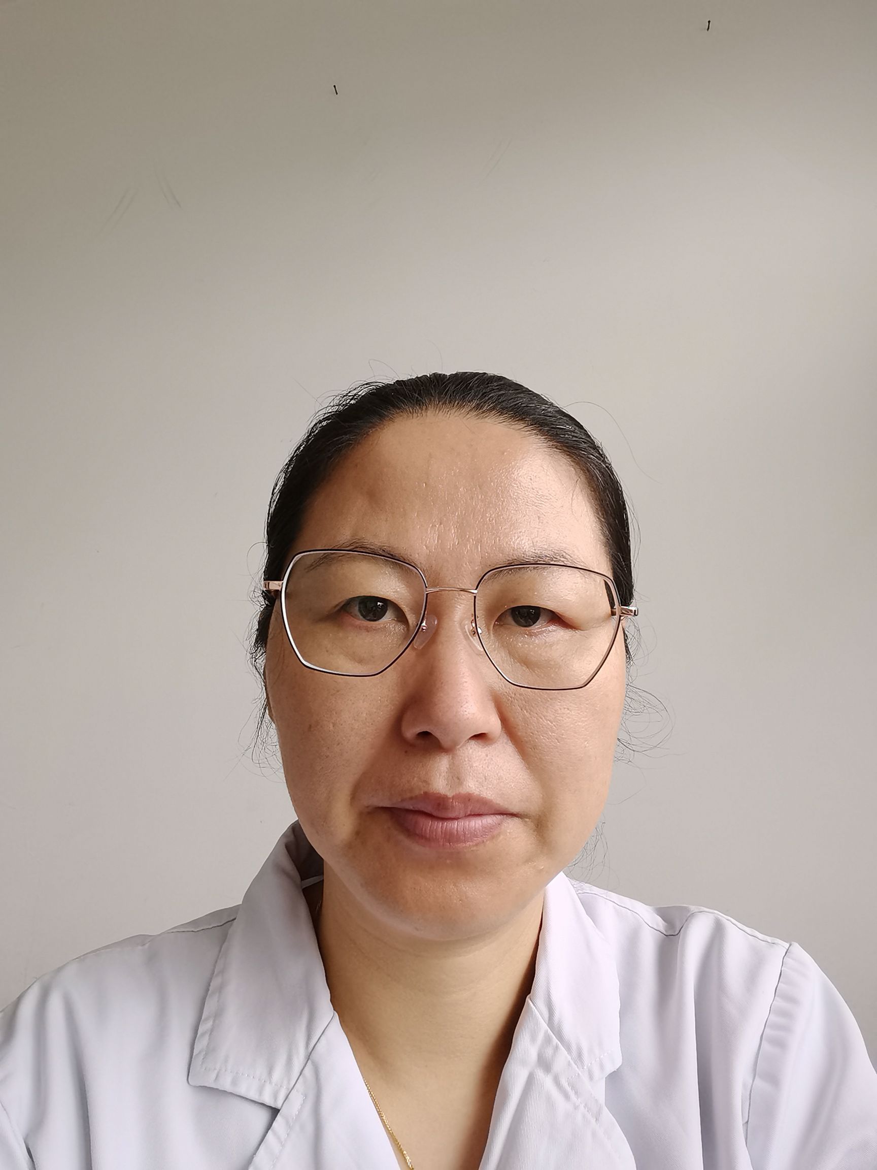 王红头像
