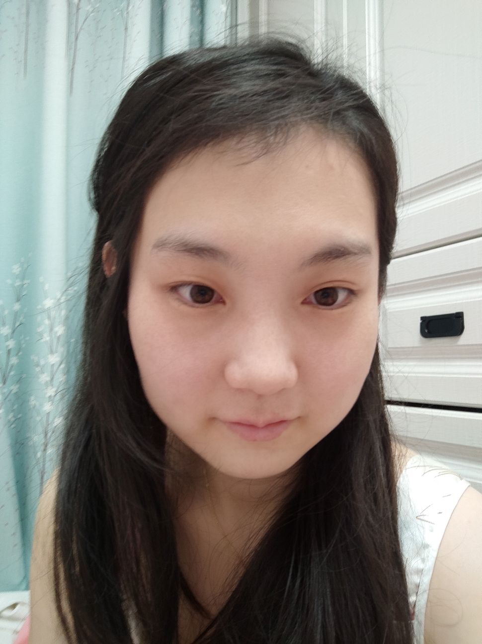 王蕾头像