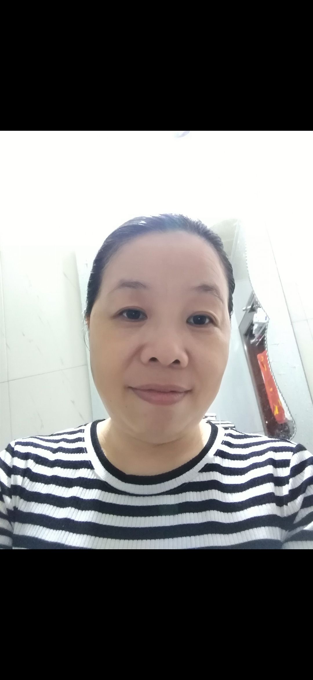 李小艳头像