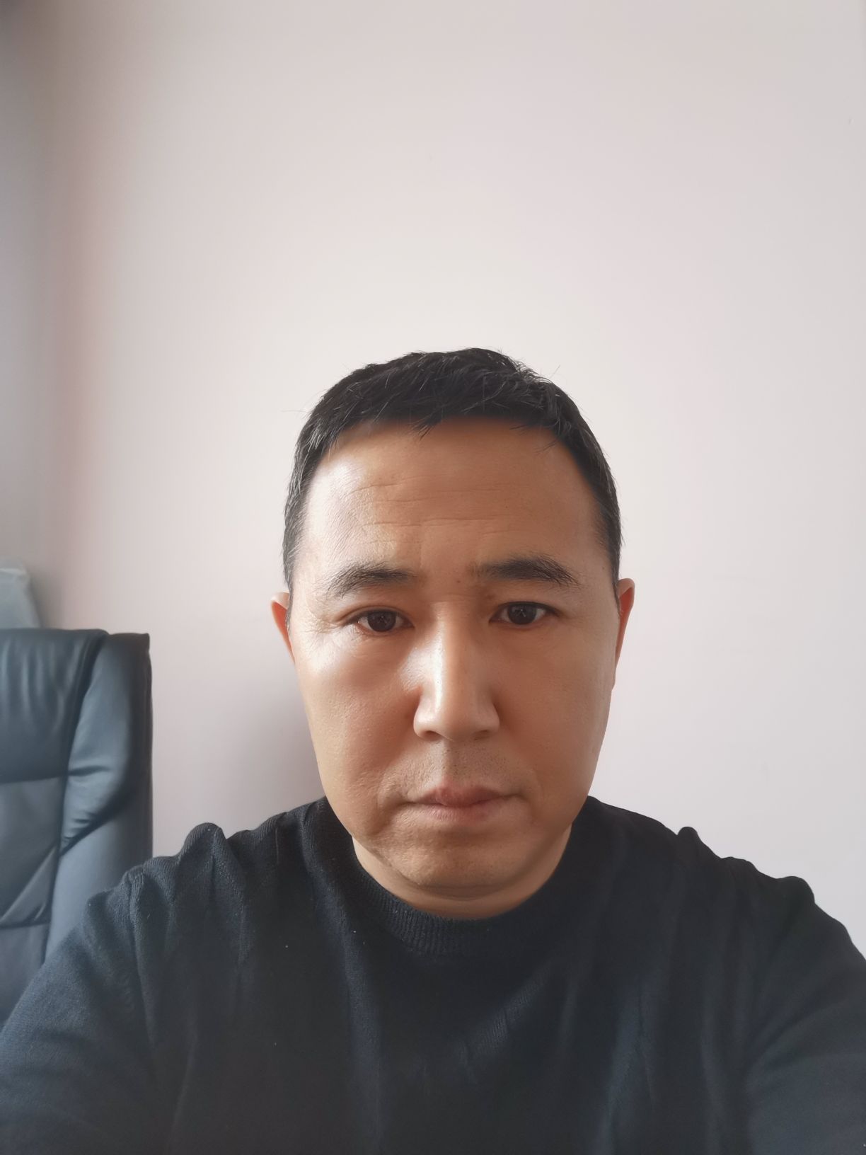 孙铁为头像