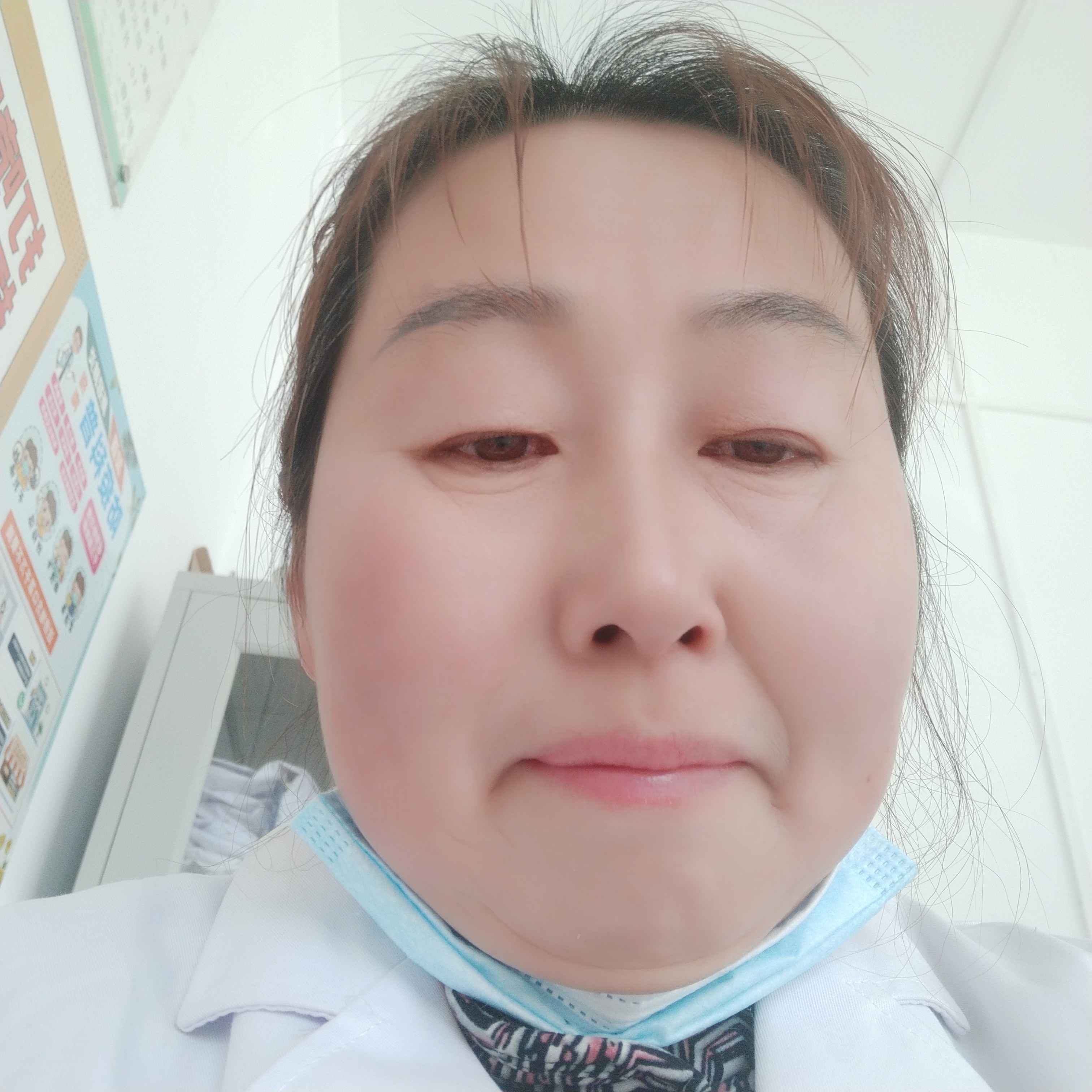 马丽平头像