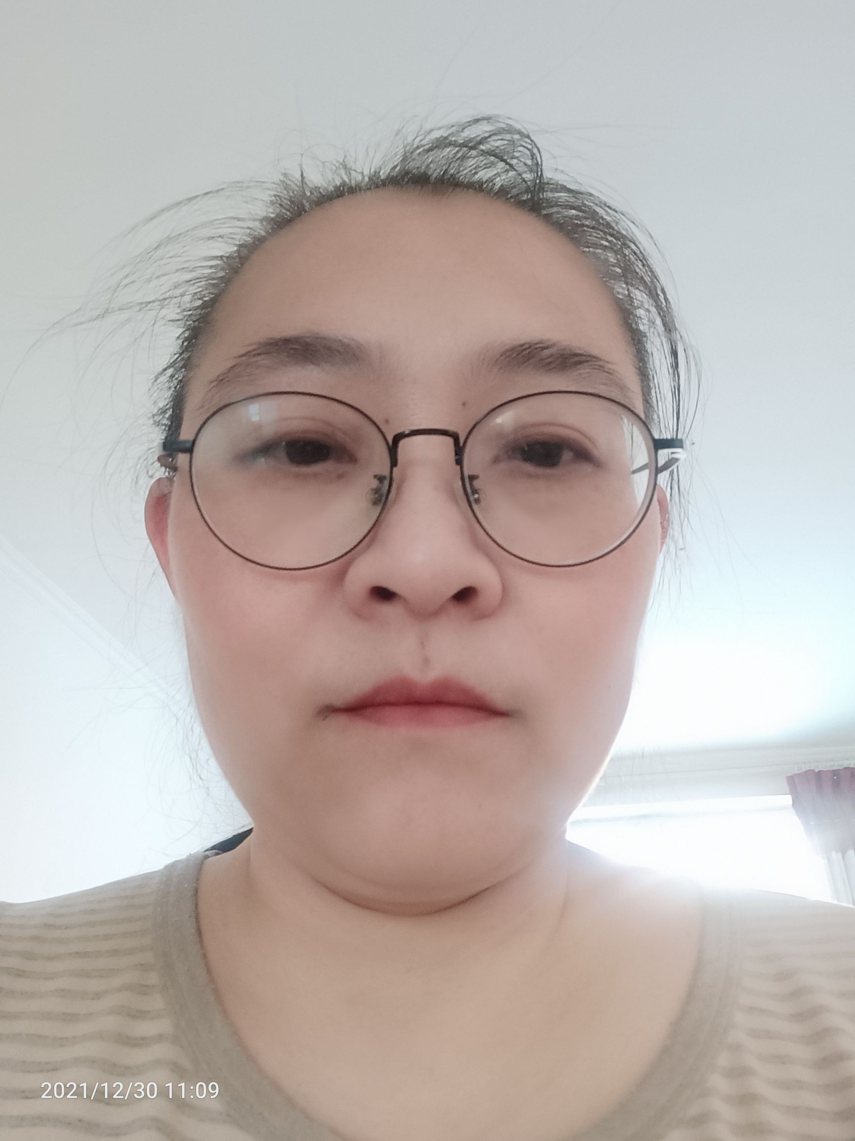 殷喆头像