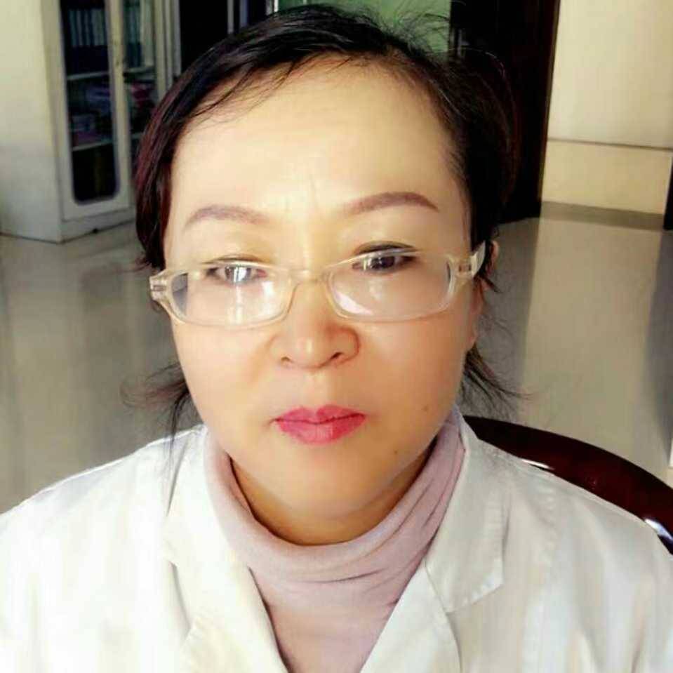 于彩霞头像