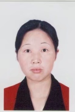 何霞头像