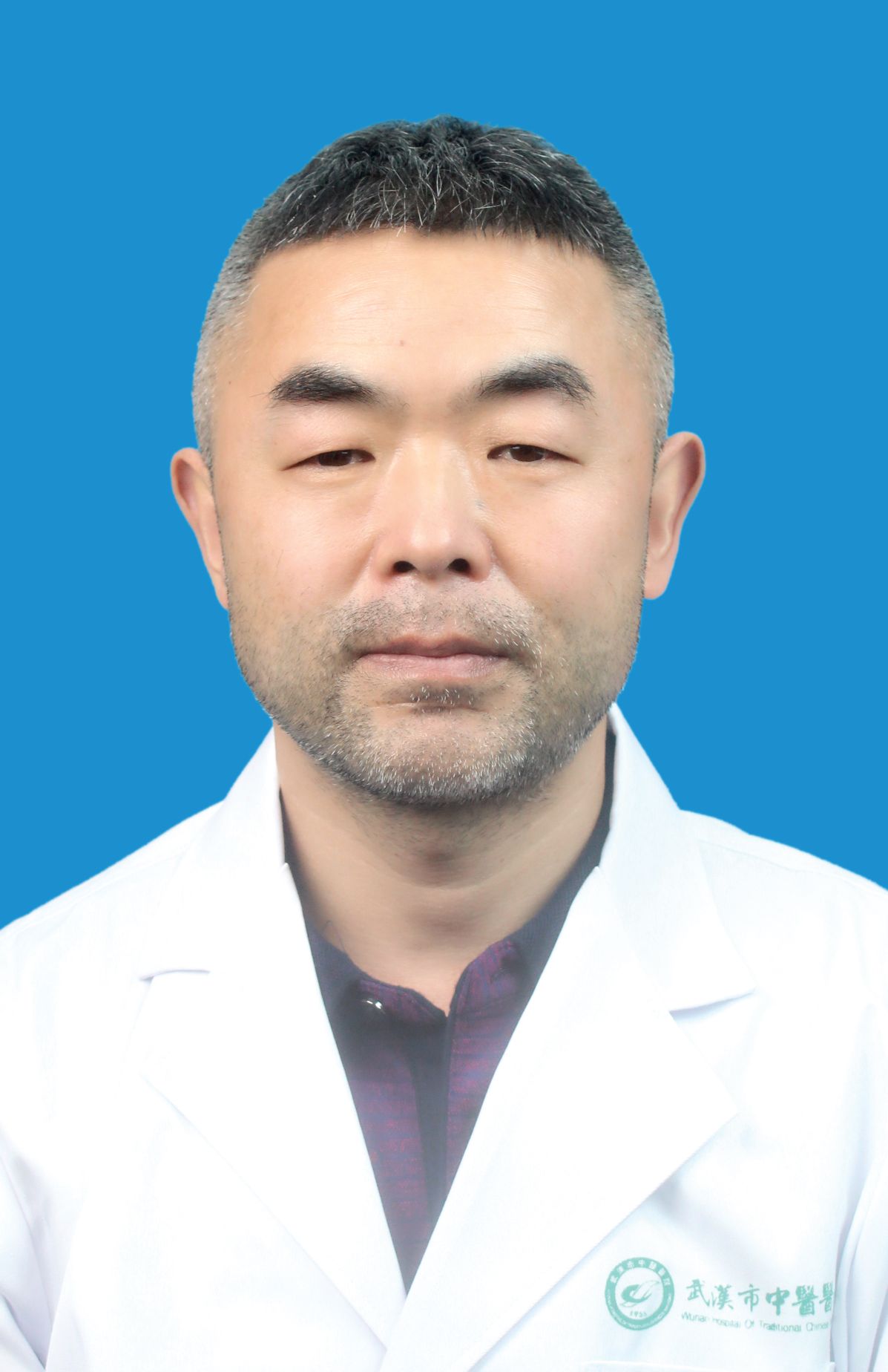 李群头像