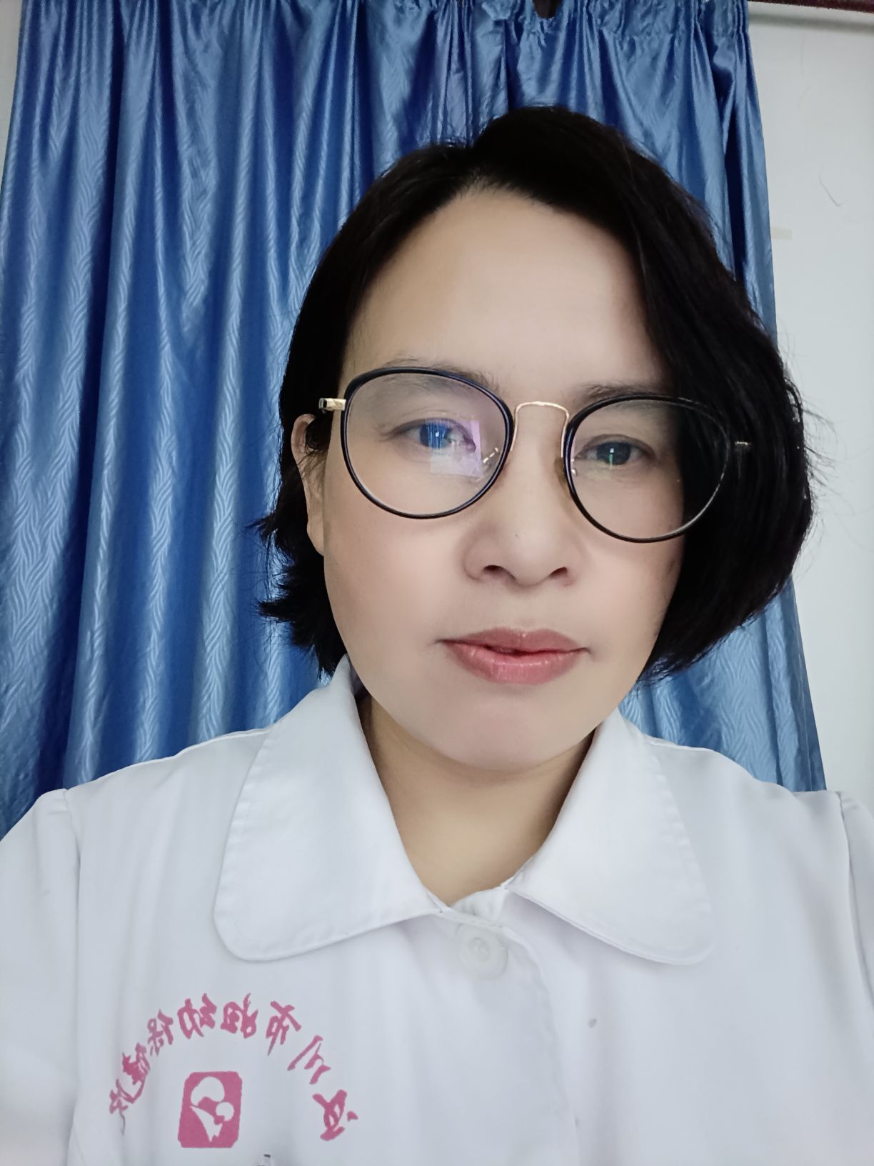 罗友娣头像