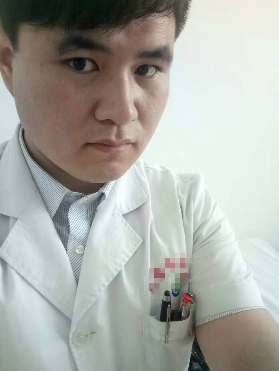 孙文川头像