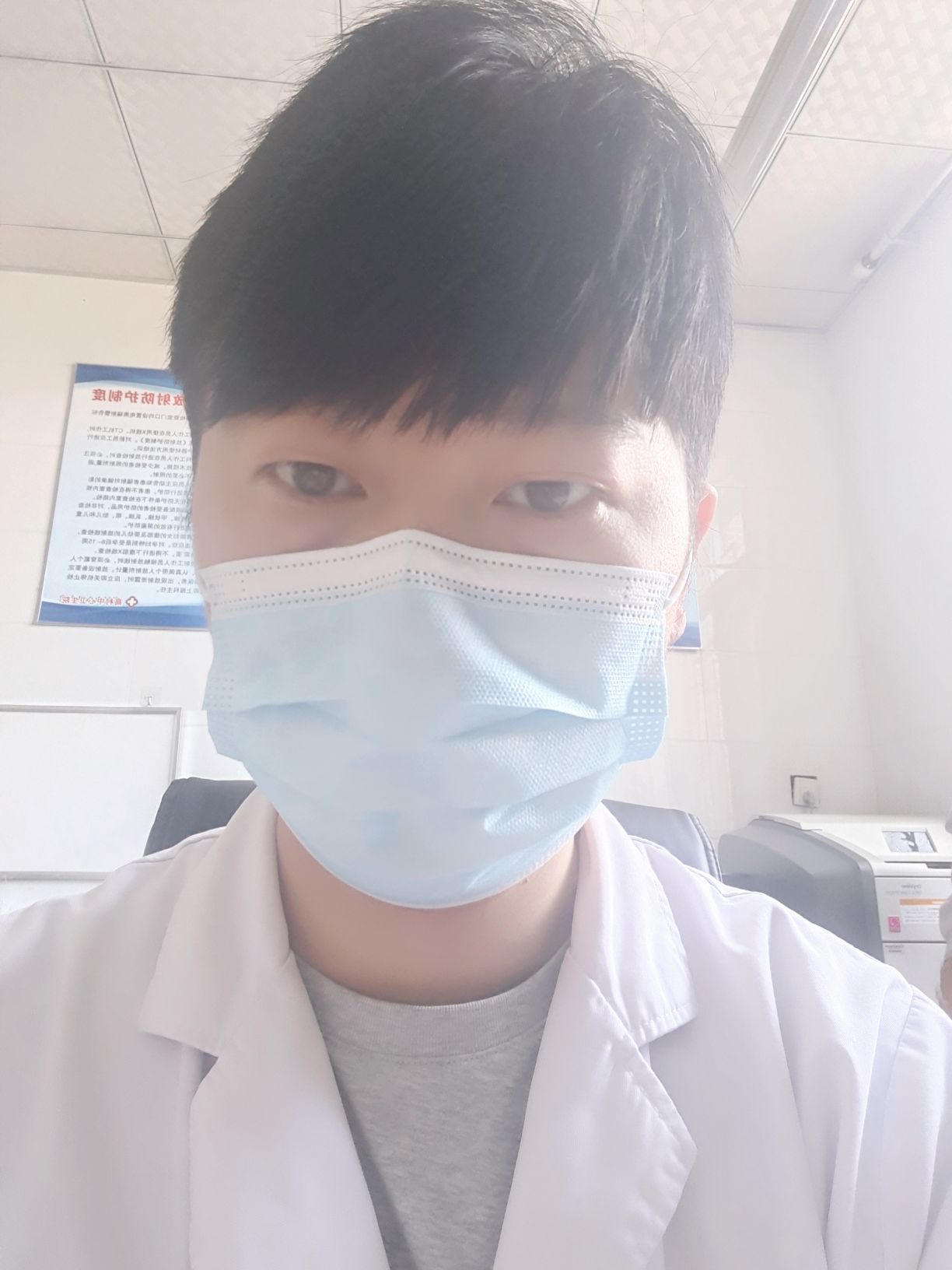王震头像