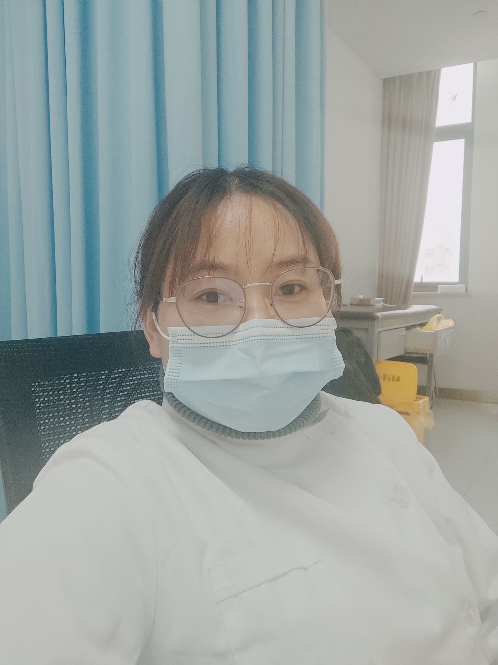 张利红头像