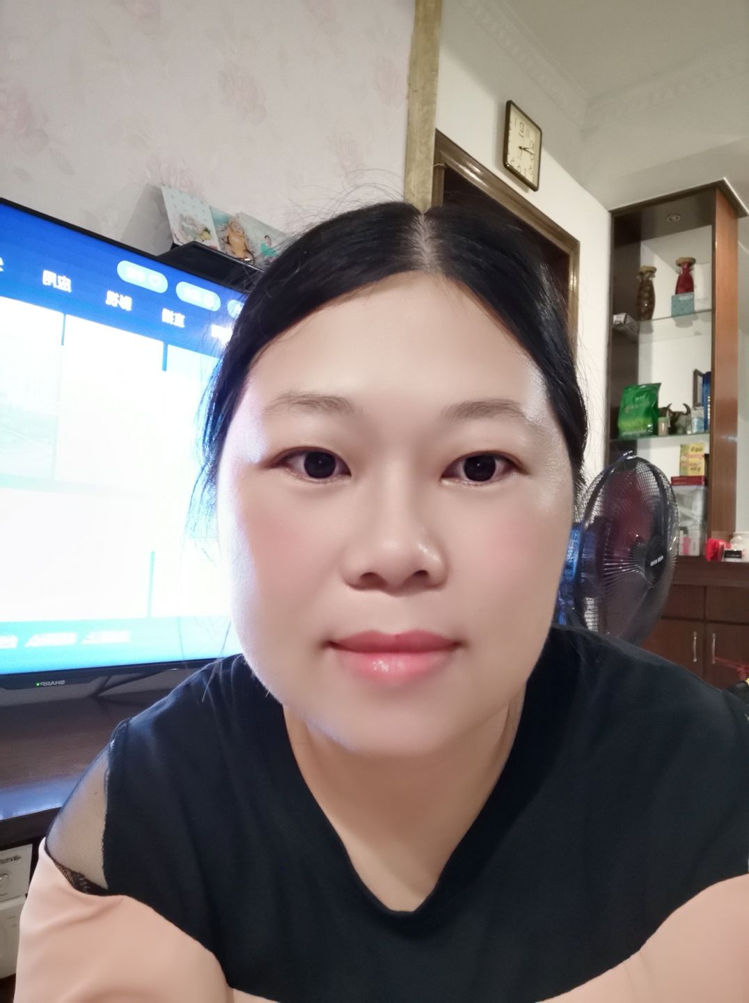 李丽华头像