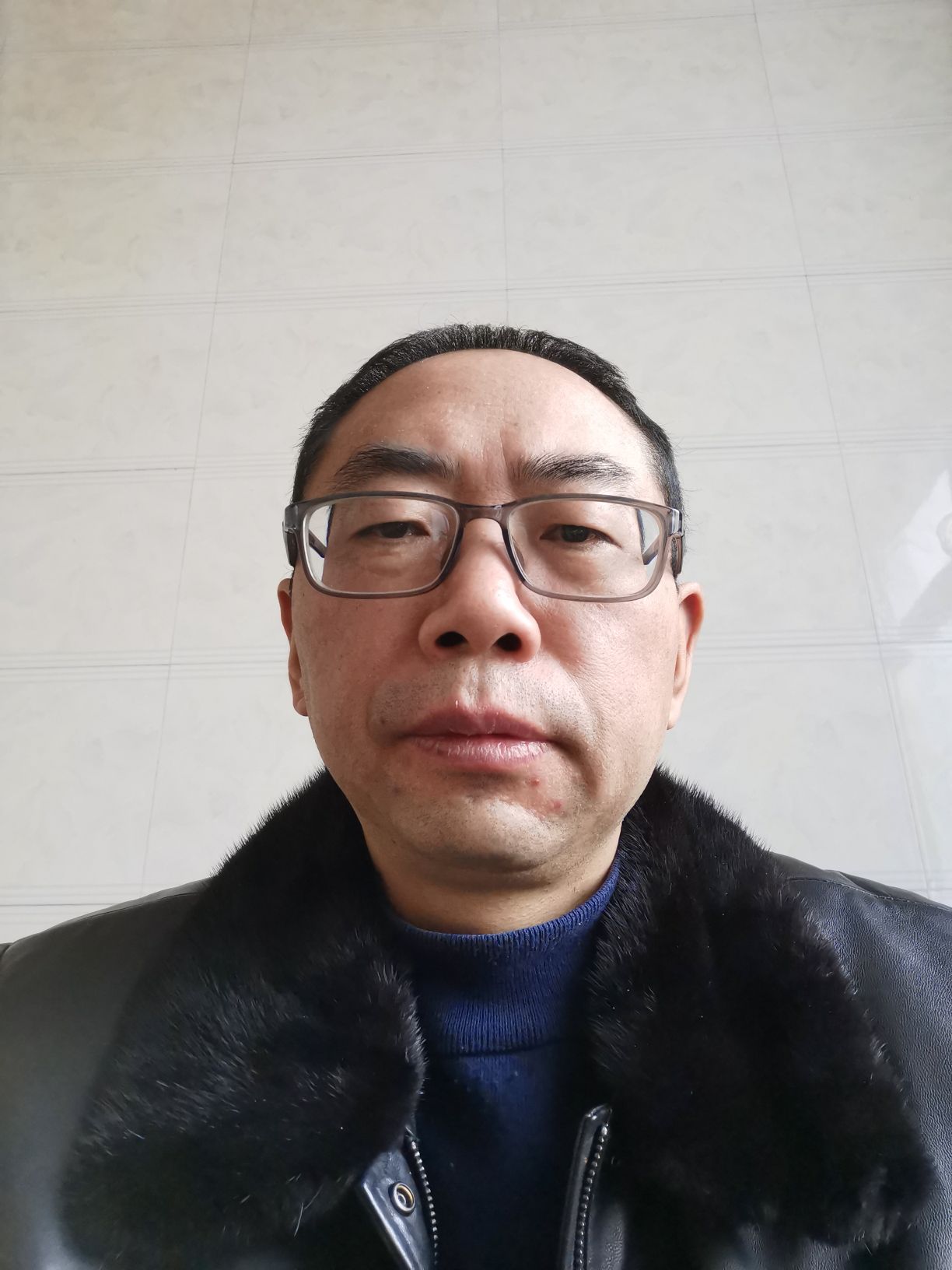陆兵头像