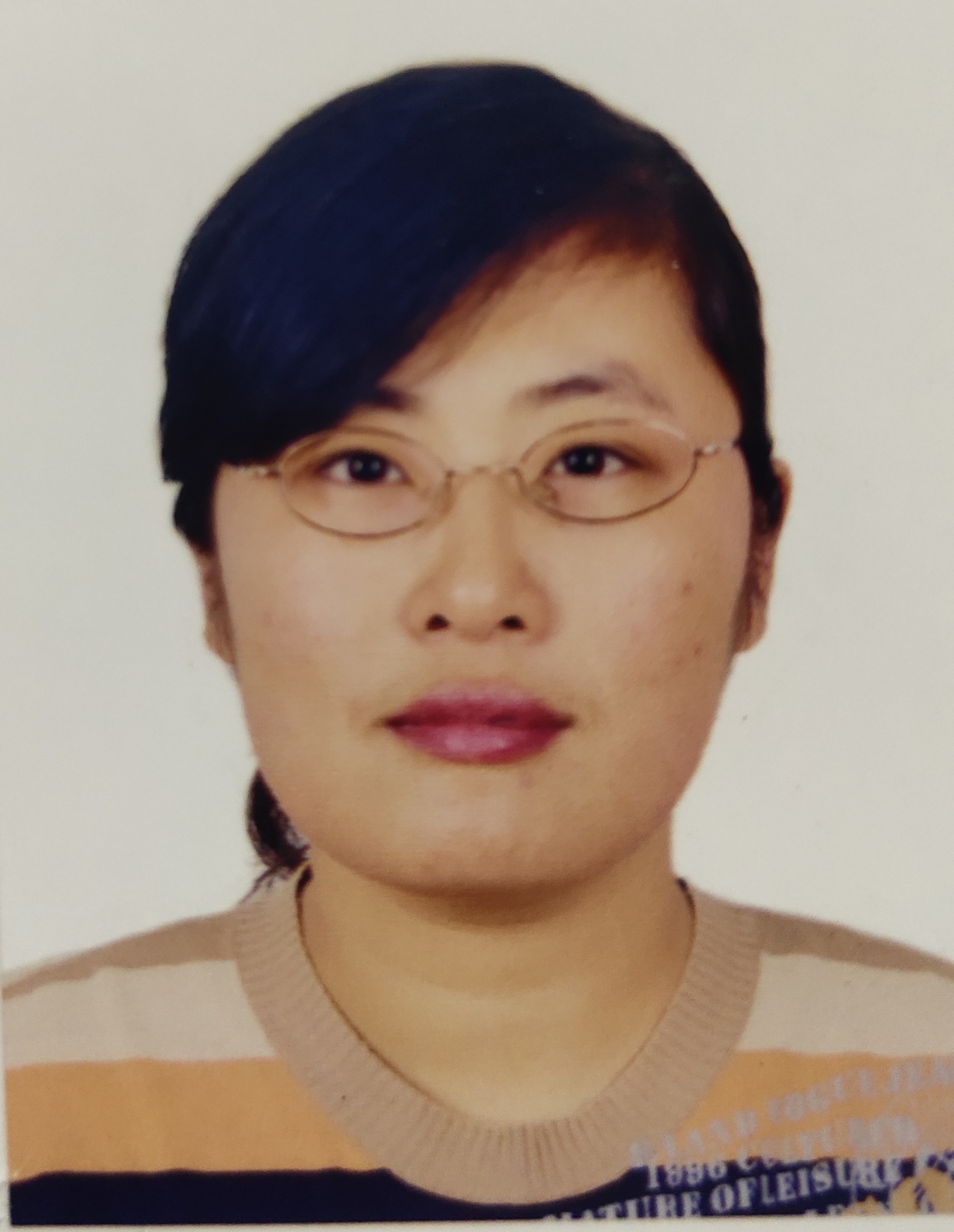 张彩云头像