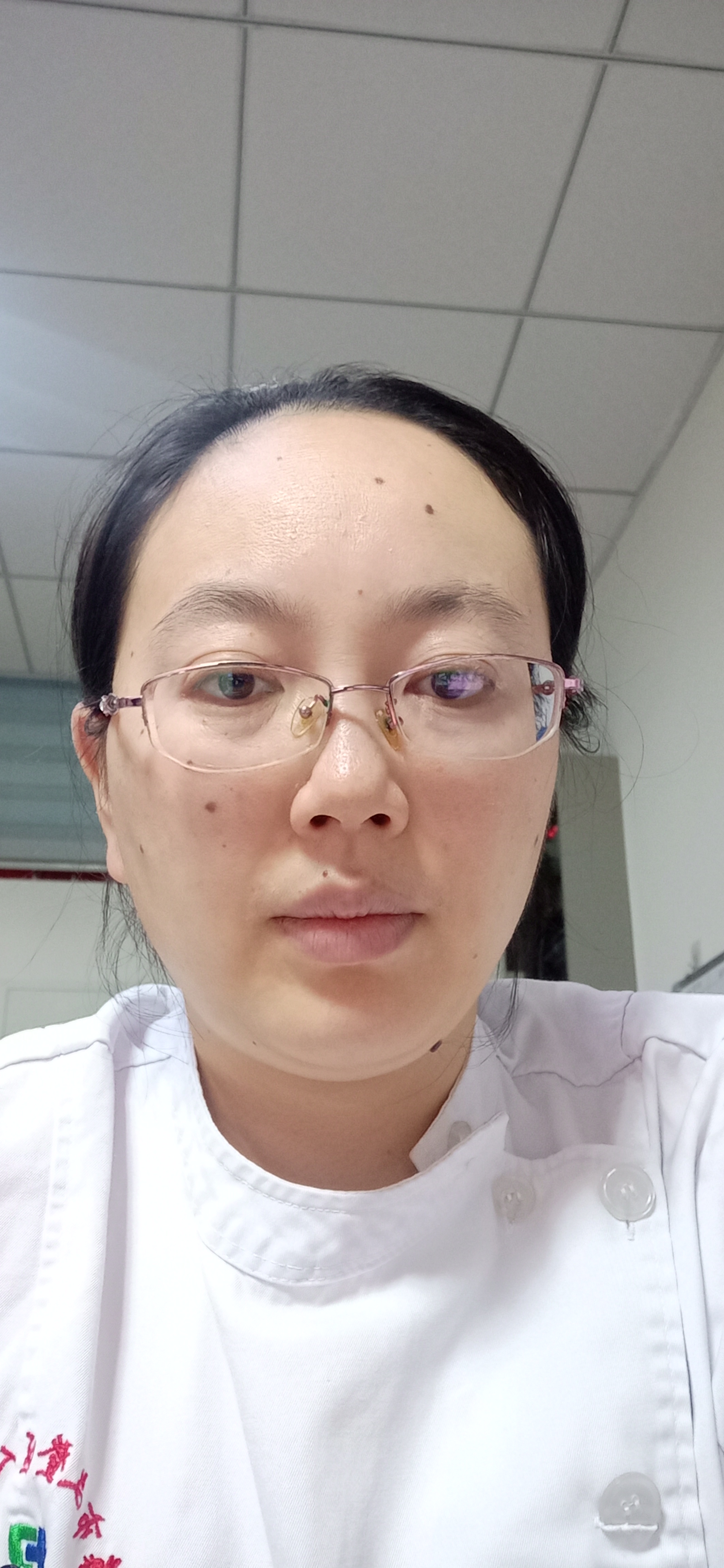 李红芳头像