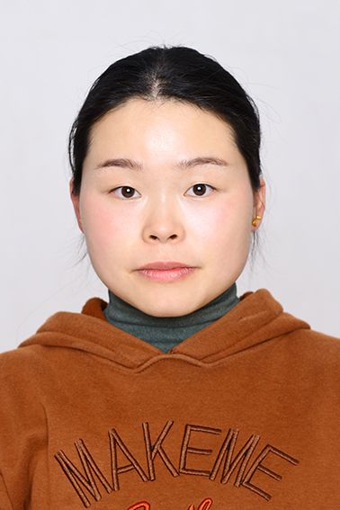 苑文玲头像