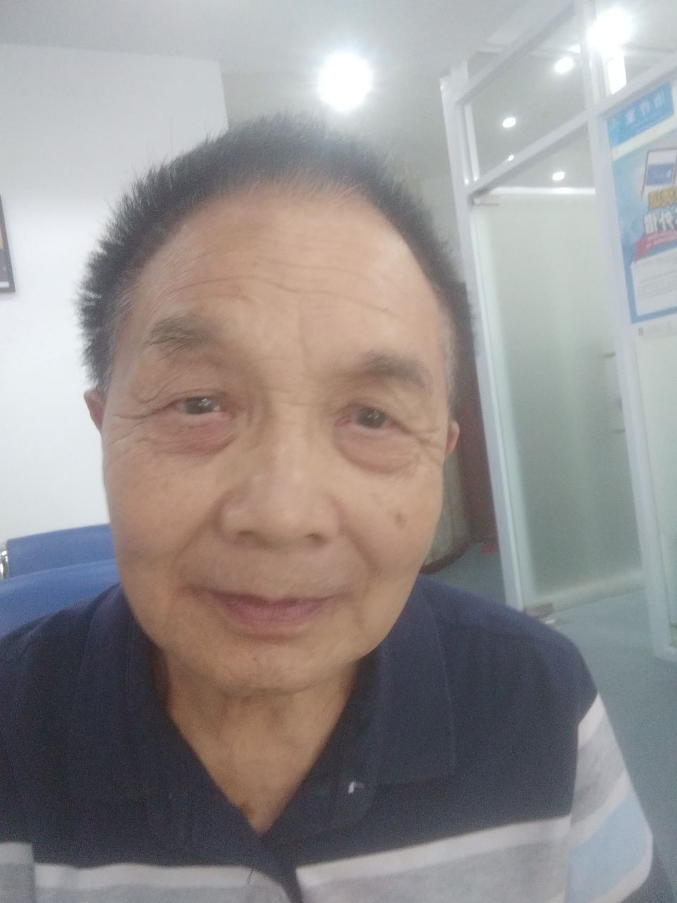 王金校头像