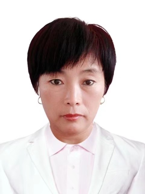 靳长青头像