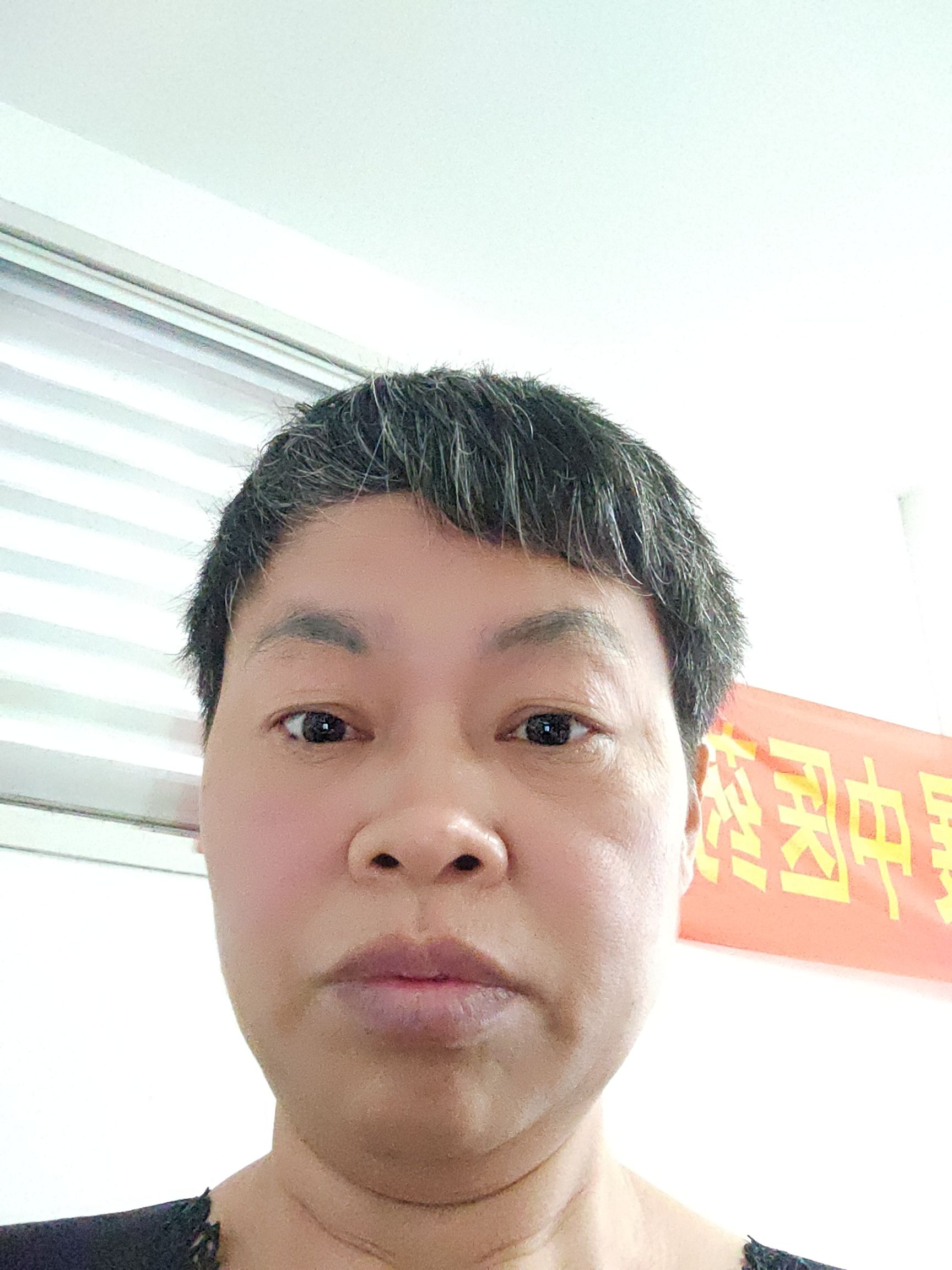 向玲头像