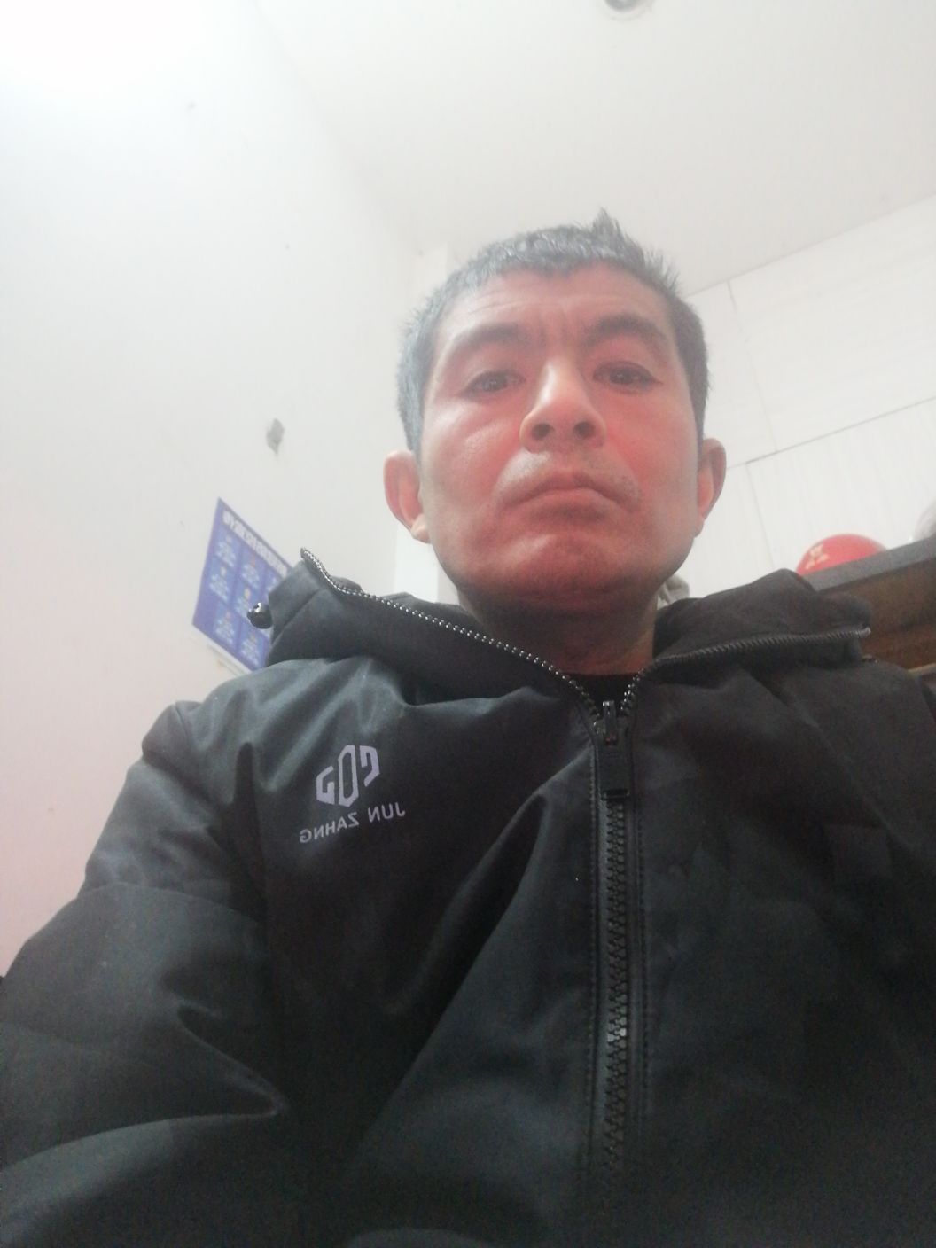 温文平头像