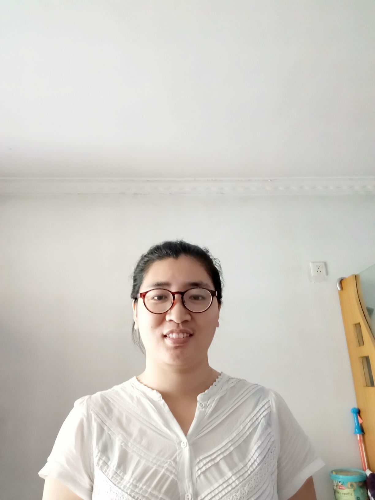 李倩头像