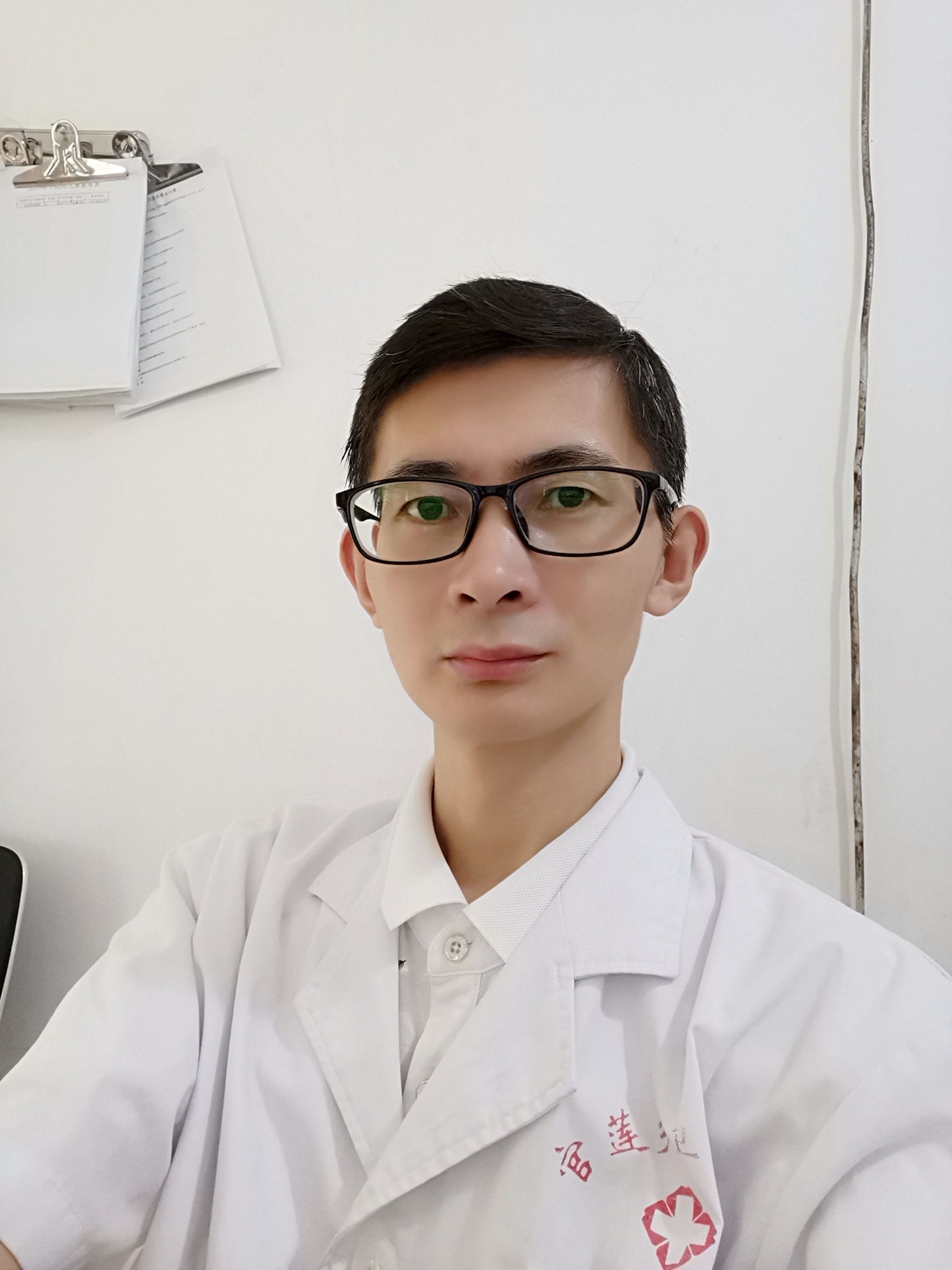 李建军头像
