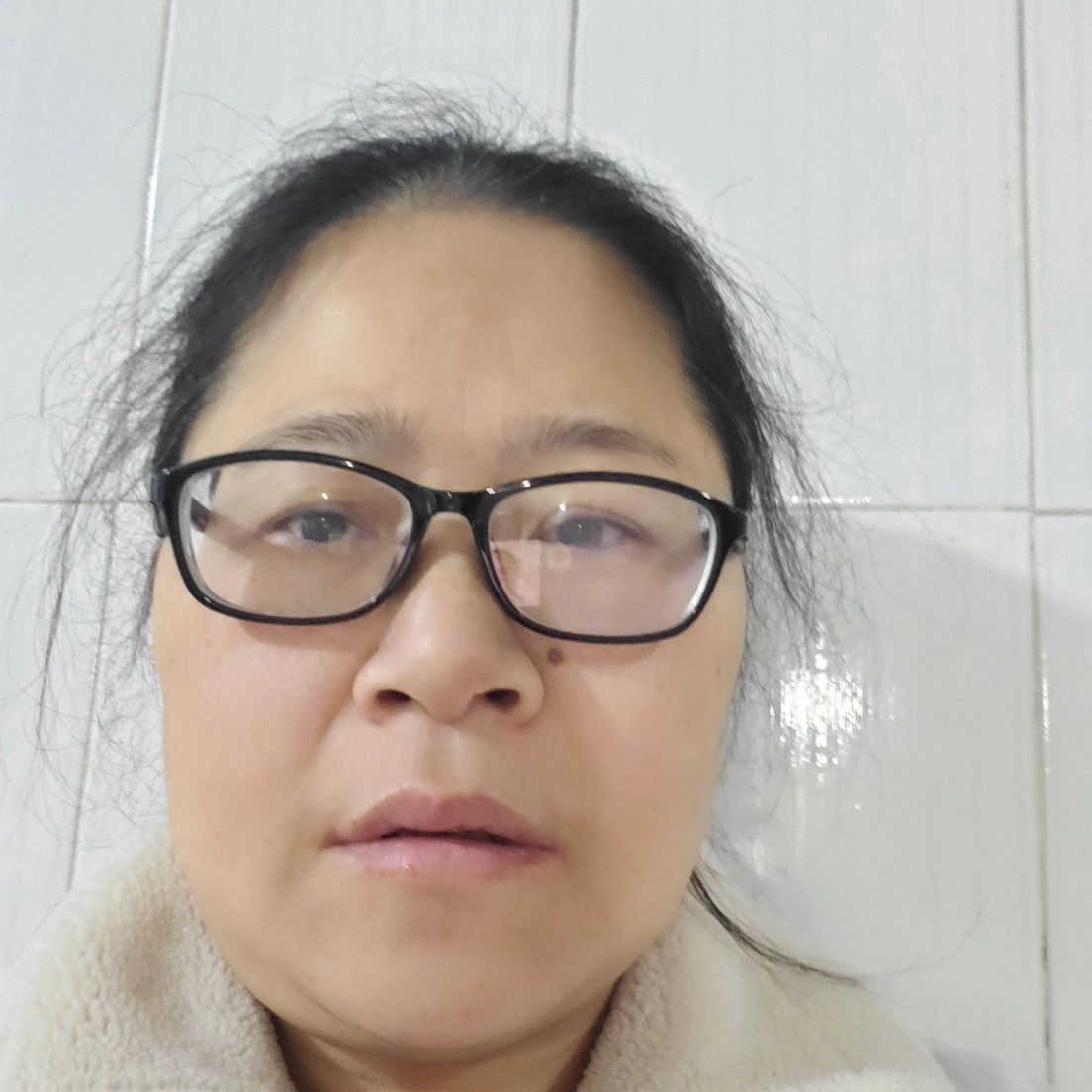 廖薇头像